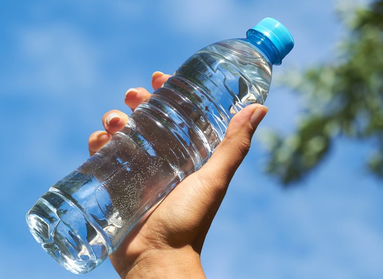 agua embotellada